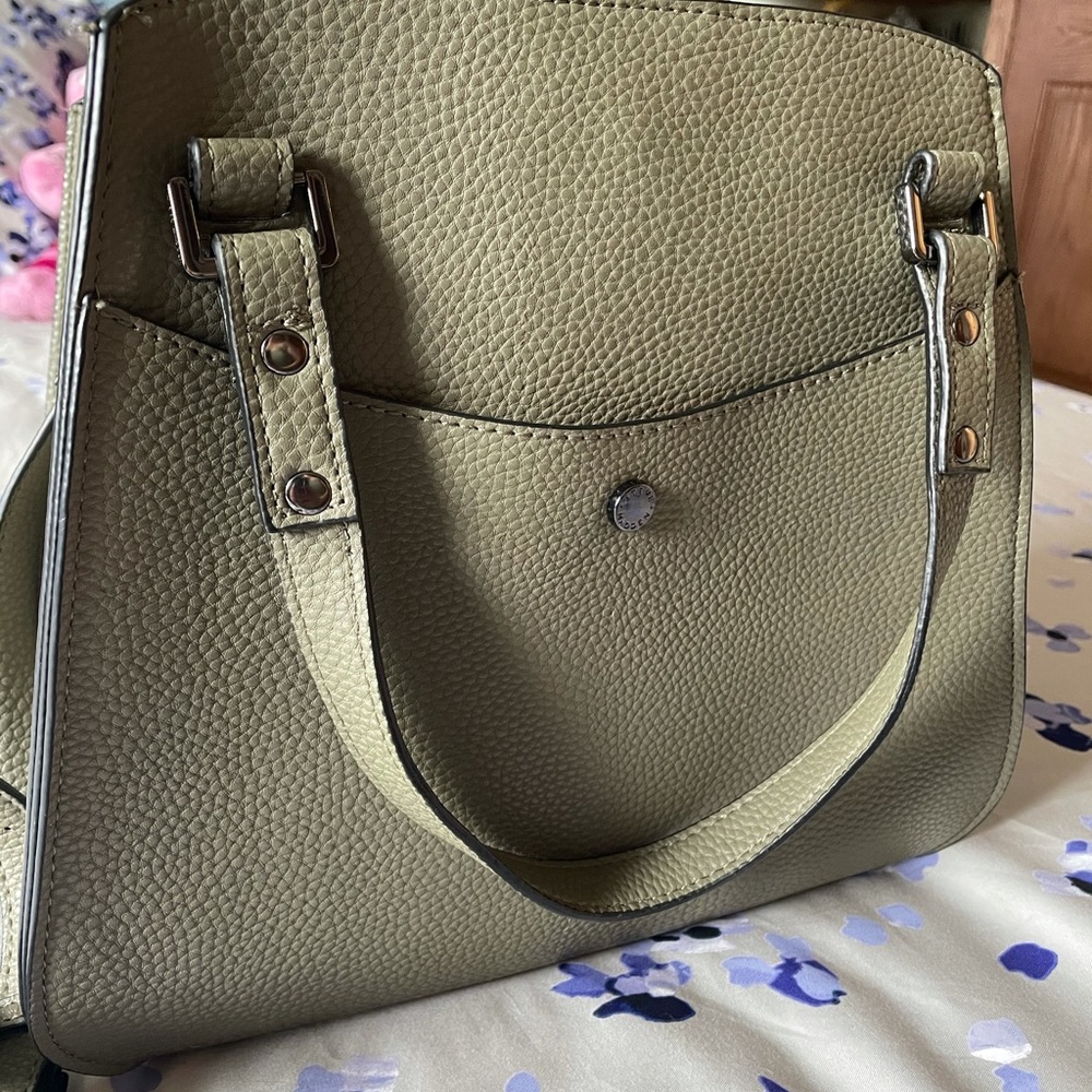 Steve Madden bag.